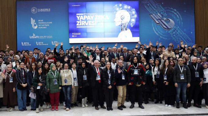 ​“Yapay zeka” Üniversite Ders Müfredatlarına Giriyor