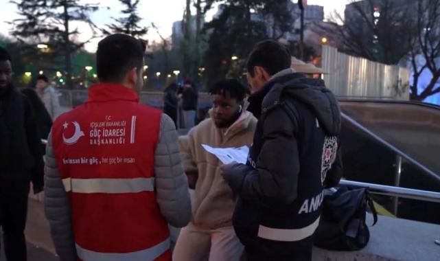 Yılın son gününde düzensiz göçmen operasyonu! Ali Yerlikaya açıkladı: 121 kişi yakalandı