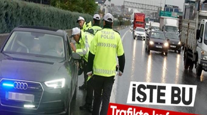 81 ilde &#039;çakar&#039; operasyonu! 1433 sürücüye ceza kesildi