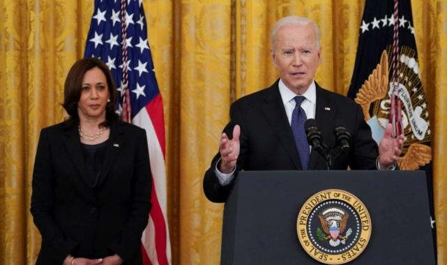 ABD Başkan Yardımcısı Harris'ten adaylık sinyali: Hizmet etmeye hazırım