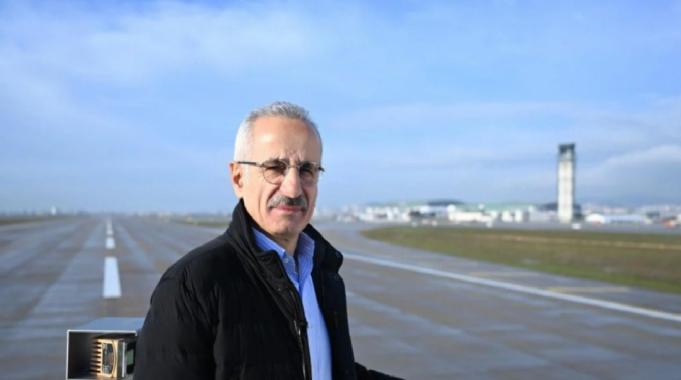 Abdulkadir Uraloğlu: Ocak 2024'te havalimanlarında 14,7 milyon yolcuya hizmet verildi