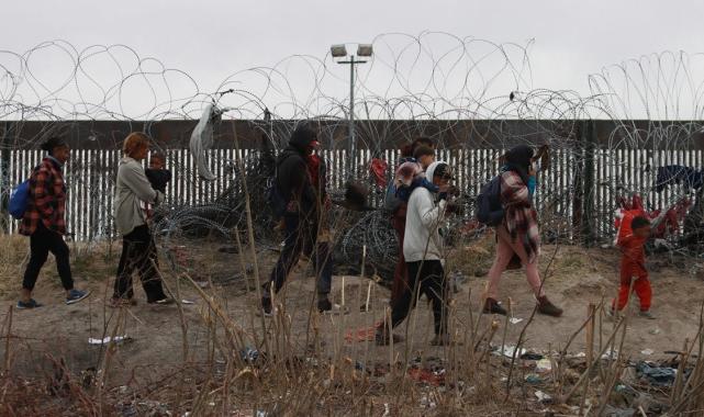 ABD'ye geçmeye çalışıyorlar: Meksika sınırında göçmen krizi