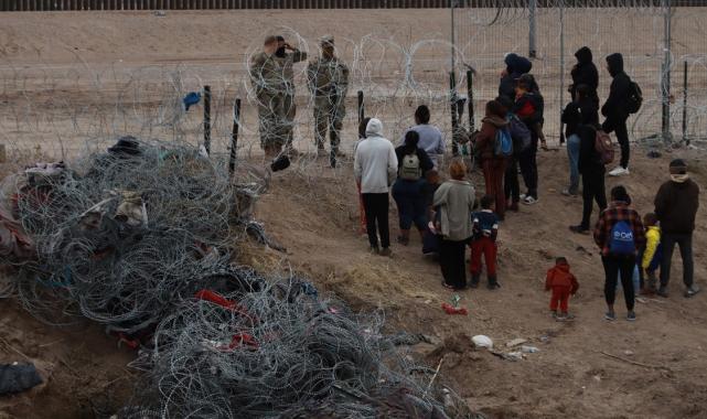 ABD'ye geçmeye çalışıyorlar: Meksika sınırında göçmen krizi