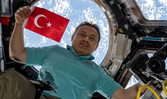 Alper Gezeravcı'nın Dünya'ya dönüşü bir gün daha ertelendi