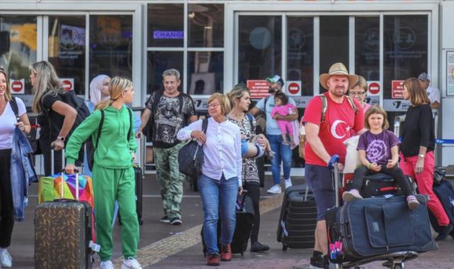Antalya'dan turizmde bir rekor daha: Ocak ayında 229 bin 97 turist geldi