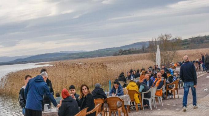 Avrupa Leylek Köyü Eskikarğaç’a ziyaretçi akını