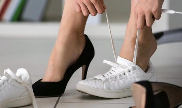 Ayakkabı tutkunları aman dikkat! Sahte ayakkabı büyük tehlike... Kanser olabilirsiniz