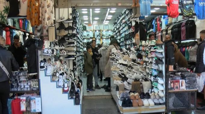 Ayakkabı tutkunları aman dikkat! Sahte ayakkabı büyük tehlike... Kanser olabilirsiniz