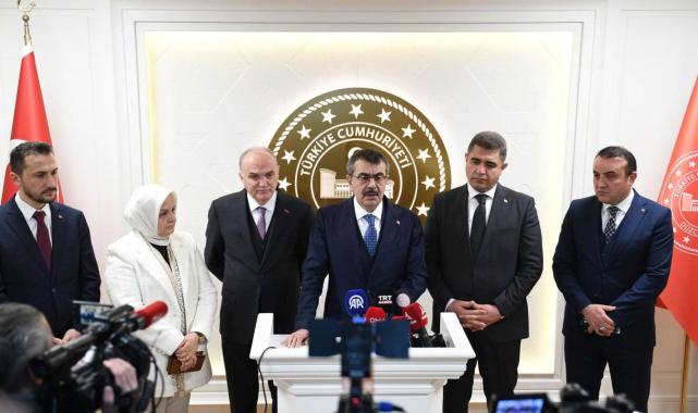 Bakan Yusuf Tekin, Düzce İl Eğitim Değerlendirme Toplantısına Katıldı