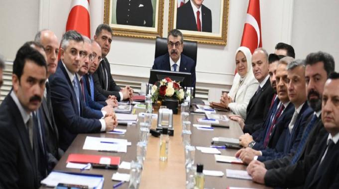 Bakan Yusuf Tekin, Düzce İl Eğitim Değerlendirme Toplantısına Katıldı