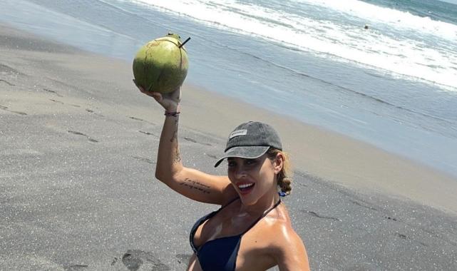 Bali'de yaşayan Irmak Ünal hep tatil modunda! Bikinisiyle spor yaptı
