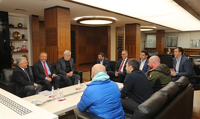 Başkan Büyükkılıç, Türkiye Tenis Federasyonu Başkanı ile bir araya geldi