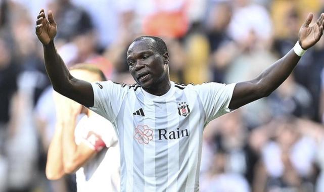 Beşiktaş'ın hocası Fernando Santos, Vincent Aboubakar ile görüştü