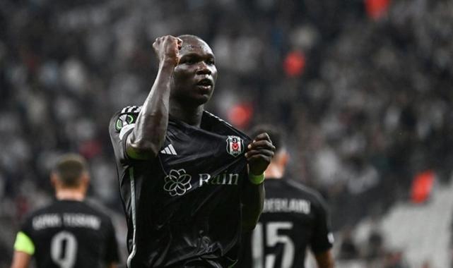 Beşiktaş'ın hocası Fernando Santos, Vincent Aboubakar ile görüştü