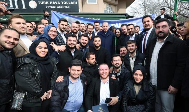 Cumhurbaşkanı Erdoğan'a vatandaşlardan doğum günü sürprizi