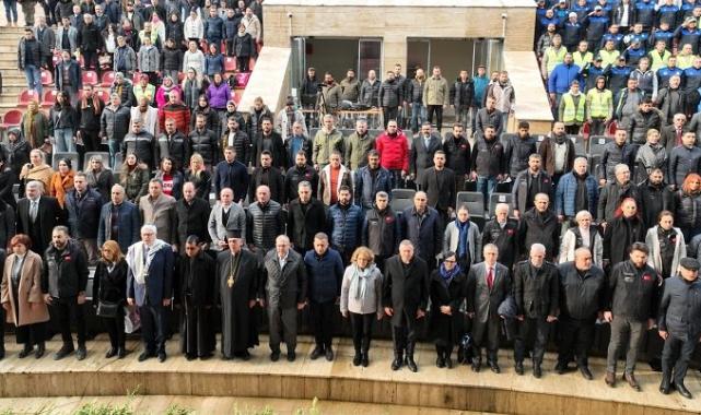 Deprem şehitleri ortak dualarla anıldı