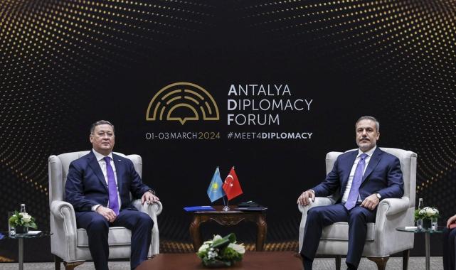 Dışişleri Bakanı Fidan, Antalya Diplomasi Forumu'nda görüşmeler yaptı