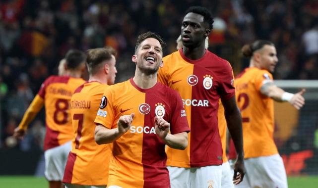 Dries Mertens, Sparta Prag'ı da boş geçmedi