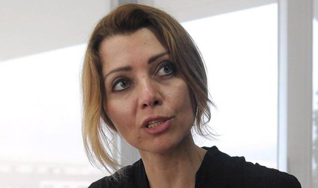 Elif Şafak'ın başka kitaplardan intihal ettiği iddia edilen eserleri ve örnekler