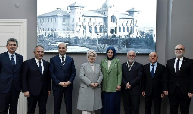 Emine Erdoğan'dan restorasyonu tamamlanan Ankara Palas Müzesi'ne ziyaret