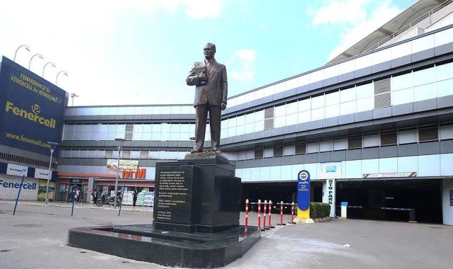 Fenerbahçe heykellerini Şükrü Saraçoğlu'na taşıyacak