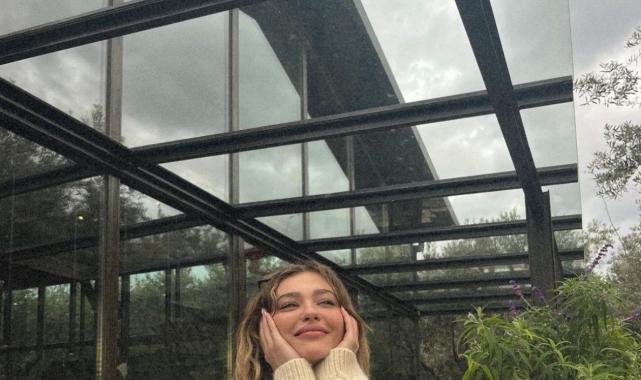 Fileli çorabına beğeni yağdı! Melisa Döngel’den olay kareler "10 saniyeden fazlası eritiyor"