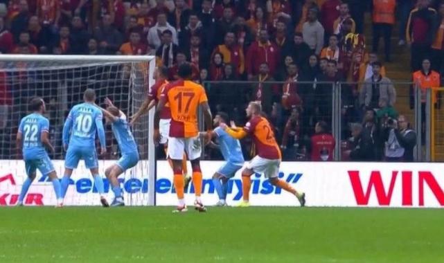 Galatasaray - Antalyaspor maçının tartışmalı pozisyonlarını hakem yorumcuları değerlendirdi