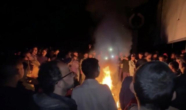 Gazze'de açlık savaşı: İnsani yardımları almak için sabaha kadar beklediler