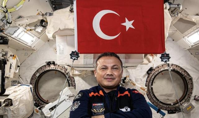 İlk Türk astronot Alper Gezeravcı, Dünya'ya döndü