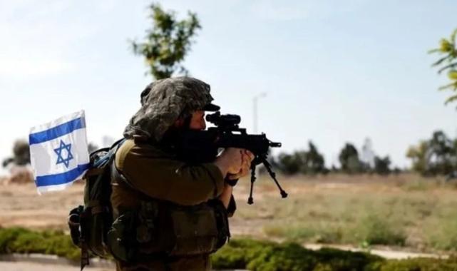 İsrail Gazze'ye bomba yağdırıyor