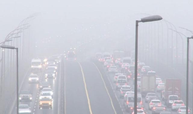 İstanbul 2 gündür sis altında! Trafik yoğunlaştı