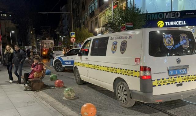İstanbul'da acı ölüm! Torununu kurtaran yaşlı kadın tramvayın altında kaldı