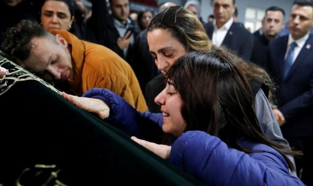 İstanbul'da adliyedeki saldırıda hayatını kaybeden Dilfıraz Karataş son yolculuğuna uğurlandı