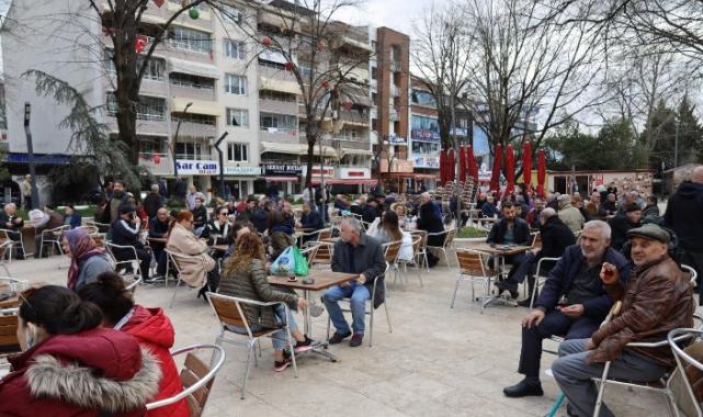 İzmit'teki bu kafede çay 3 TL