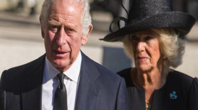 Kanserle mücadele eden Kral Charles'e destek mesajları: Gözyaşlarını tutamadı