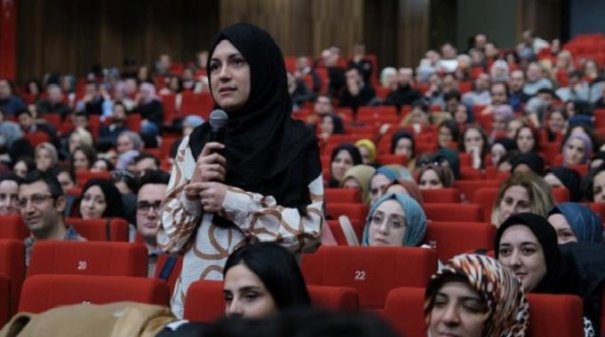 Kocaeli Büyükşehir'den Kılavuz Gençlik projesi