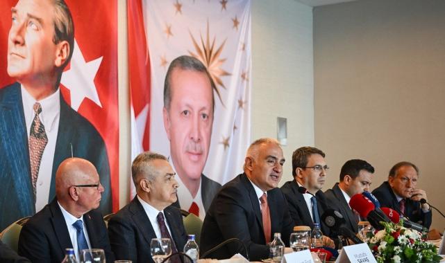 Kültür ve Turizm Bakanı Ersoy'dan turizm mesajı: 2024 hedeflerimizi gerçekleştireceğiz