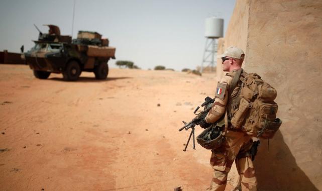 Macron'u üzecek sonuç: Fransızlar, Ukrayna'ya asker gönderilmesini istemiyor