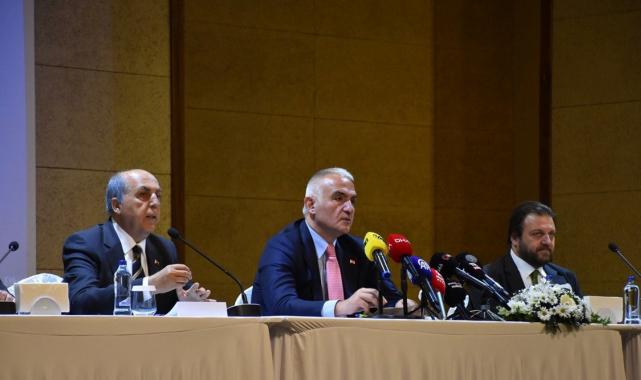 Mehmet Nuri Ersoy: Seçimlerde adaylarınızdan mutlaka turizm master planlarını isteyin