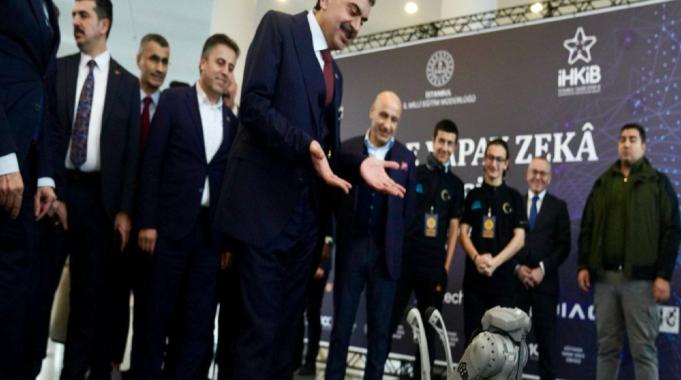 Millî Eğitim Bakanı Yusuf Tekin: “Teknolojinin Toplumsal Etkilerini Tartışmalıyız”