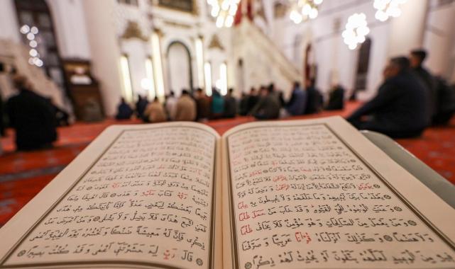 Miraç Kandili yurt genelinde dualarla idrak edildi