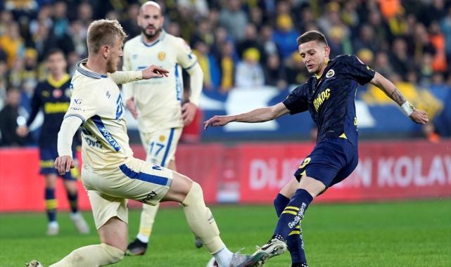 Napoli, Sebastian Szymanski'yi istiyor