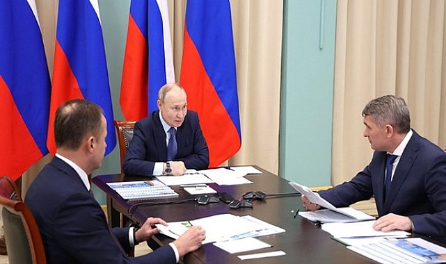 Putin, Çuvaşistan'ın sosyo-ekonomik gelişimi üzerine toplantı düzenledi