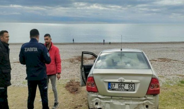 Antalya'da aracıyla sahile inen gencin manzara keyfi 7 bin 500 TL'ye mal oldu