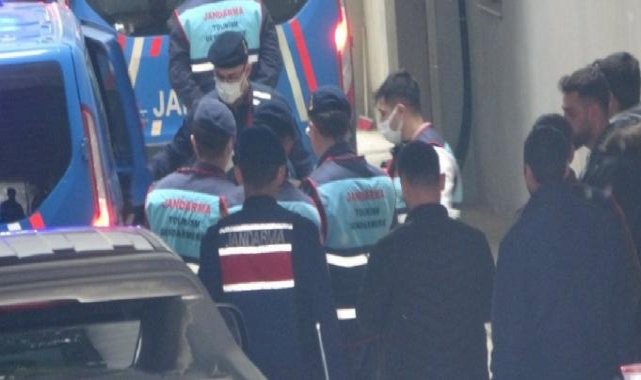 Antalya'da silah tutukluk yapınca önce kaçtı: 50 metre sonra geri döndü vurdu