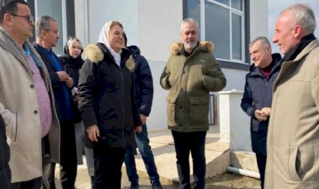 Başkan Hürriyet, Cuma Namazı sonrası cami cemtiyle buluştu