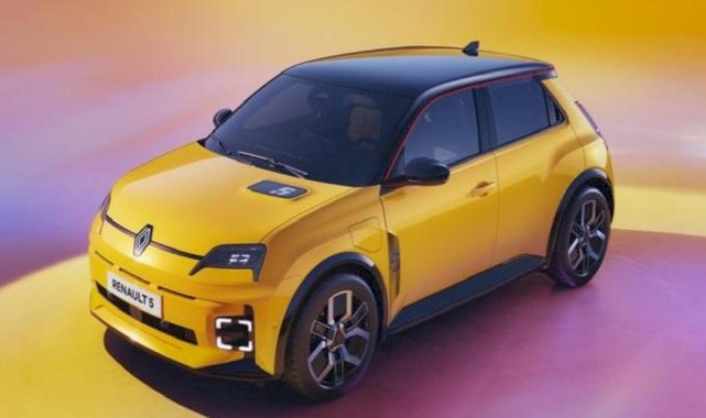 Gelecek yıl Türkiye'de: Yüzde 100 elektrikli Renault 5 tanıtıldı!