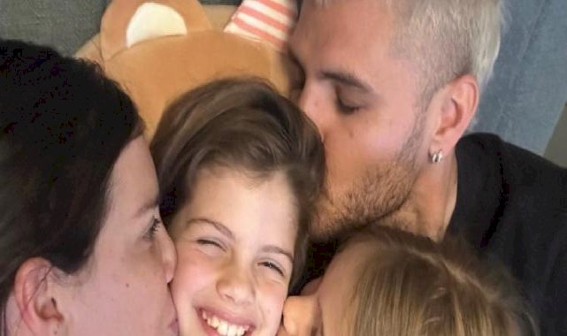 Icardi'nin eşi Wanda Nara iç çamaşırıyla yatakta poz verdi! Takipçileri yorum yağdırdı