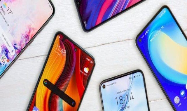 Yaşlılar için satın alınabilecek en iyi 10 cep telefonu