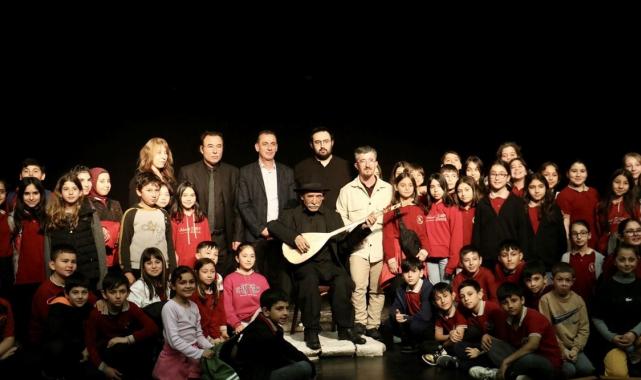Teknoloji ve sanat buluştu: Aşık Veysel'in robotu konser verdi